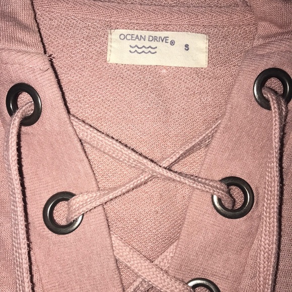 Blush pink relaxed hoodie - Picture 3 of 6